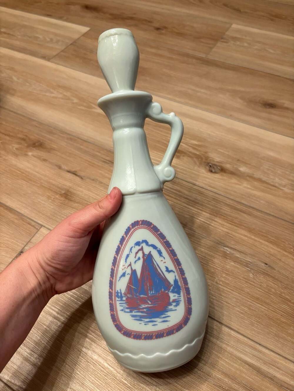 Jim Beam Delft Blue Red Sailing Ships Windmill Whiskey Decanter Bottle 1963